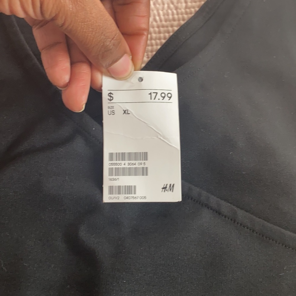H&M - Picture 2 of 5
